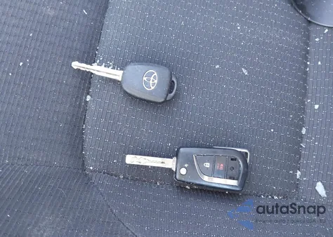 2018 Toyota C-Hr Xle z USA, uszkodzony, nr VIN NMTKHMBX0JR044144